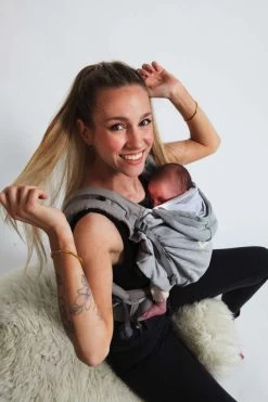 HoodieCarrier 2 Gris Athlétique De Love Radius -Bébé Jeux Soldes Boutique hoodiecarrier 2 gris athletique de love radius 5